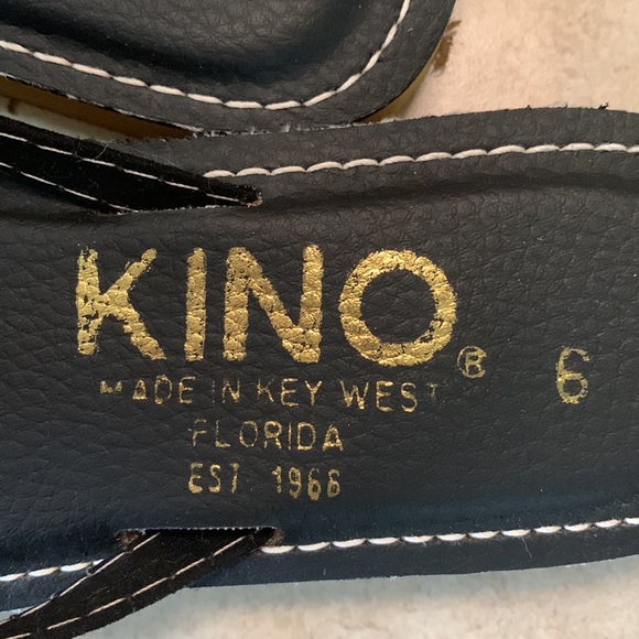 Sandals - Picture 4 of 4